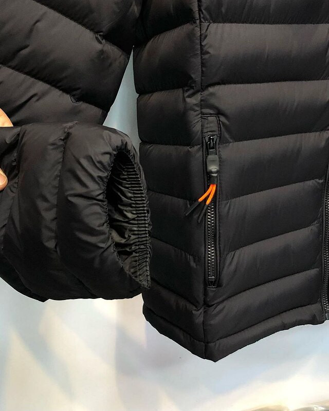 کاپشن طرح پر