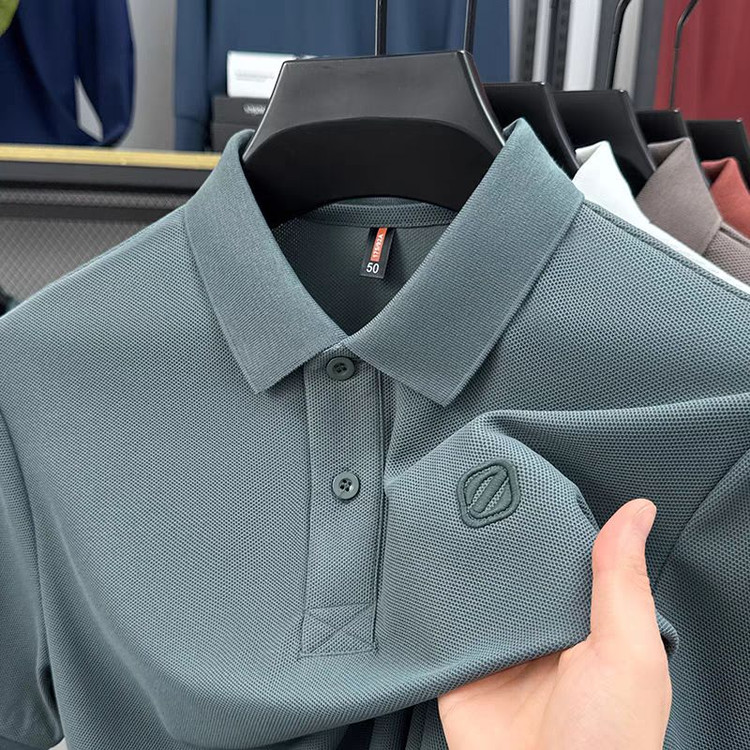 تیشرت یقه دار