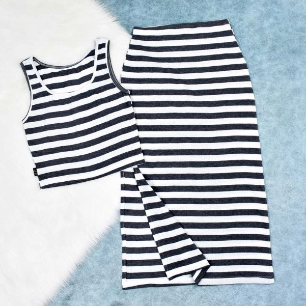 ست کراپ تاپ و دامن زنانه