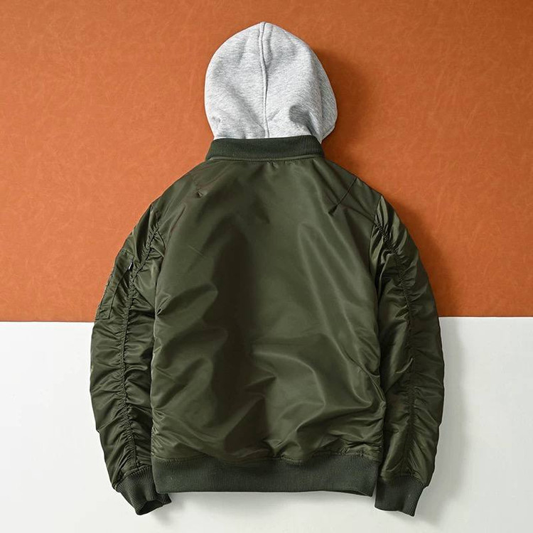 کاپشن خلبانی