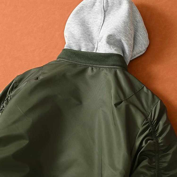 کاپشن خلبانی