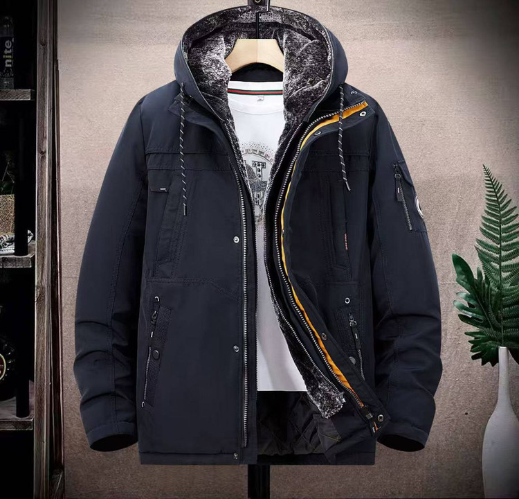 کاپشن اور روسی زمستانه سرمه ای